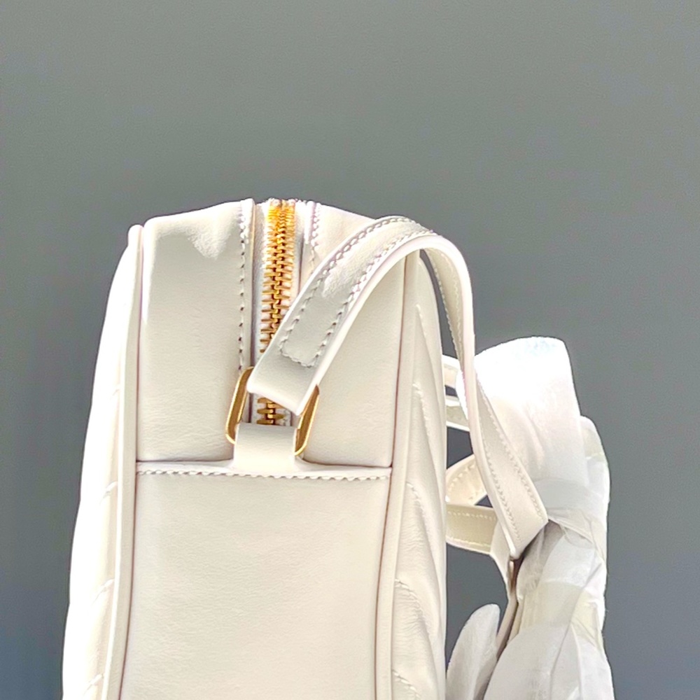 YSL Blanc Vintage Monogram Lou Camera shoulder/crossbody bag in calfskin leather - Picture 5 of 12